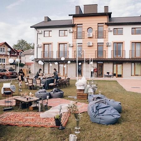 Carpe Diem Chystyliv Buitenkant foto